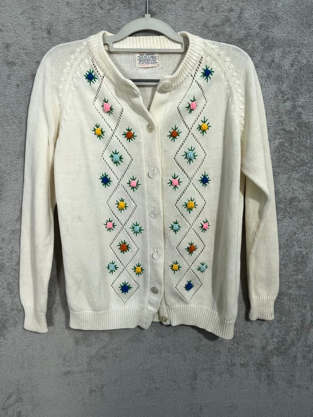 VTG Superbly Cardigan Sweater Large Ivory Embroidered Roses Cottage Core